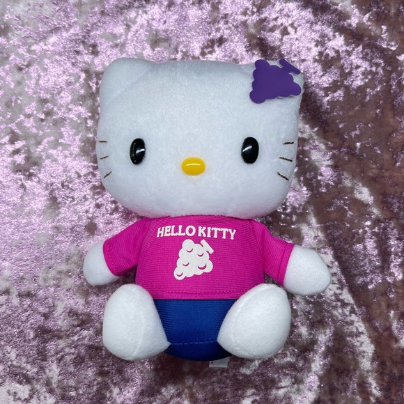 Y2K hello Kitty themed plushie - Picture 5 of 5